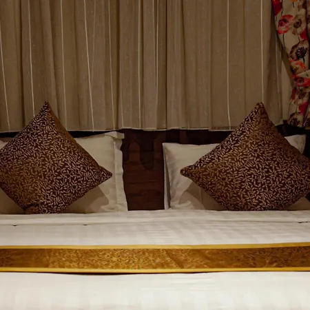 Golden New Hira Hotel-2